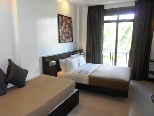 One Crescent Place Hotel