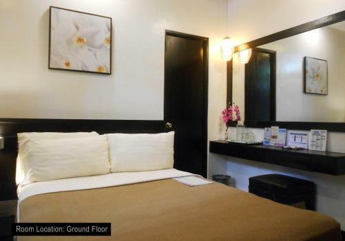 One Crescent Place Hotel