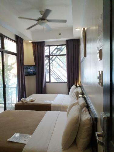 One Crescent Place Hotel