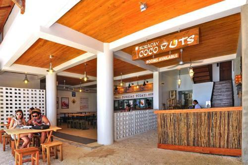 Albergue Boracay Coco Huts