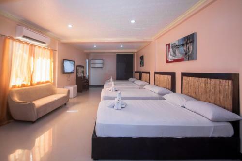 Hotel Bamboo Beach Resort & Restaurant