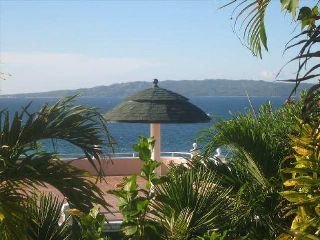 Lingganay Boracay Hotel Resort