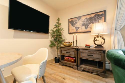 Stylish, Newly Renovated 1br In Aspen Center