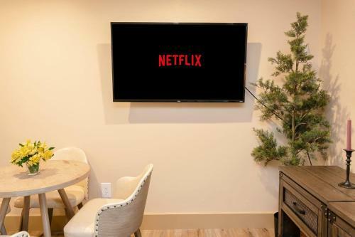 Stylish, Newly Renovated 1br In Aspen Center