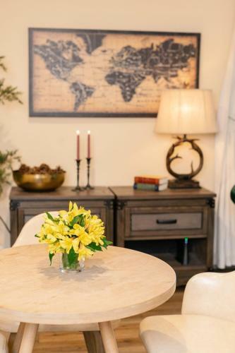 Stylish, Newly Renovated 1br In Aspen Center