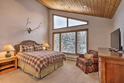 Upscale House On Eaglevail Golf Course With Hot Tub!