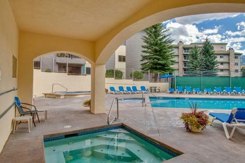 Beaver Creek West Mountain Life