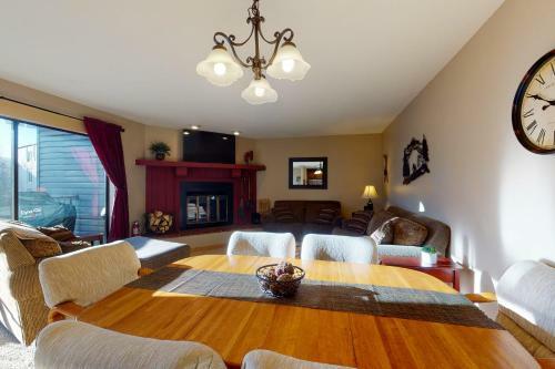 Beaver Creek West Mountain Life