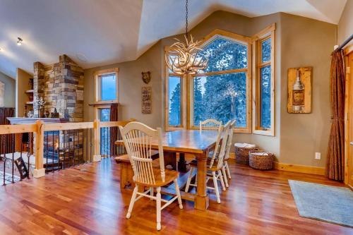 Nangle Woods Retreat Townhouse