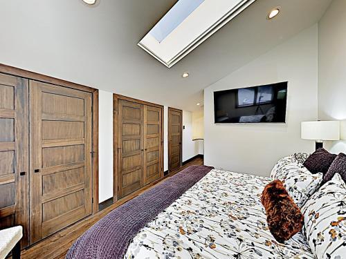 Apartamento New Listing! Modern Mountain Ski Condo With Balcony Condo