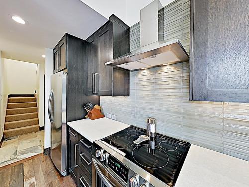 Apartamento New Listing! Modern Mountain Ski Condo With Balcony Condo