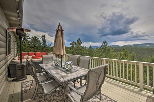 Upscale Mountain-view Manor With Deluxe Deck!