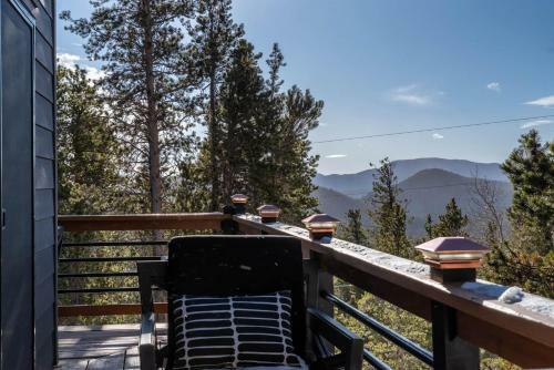Treehouse 1br With Hot Tub