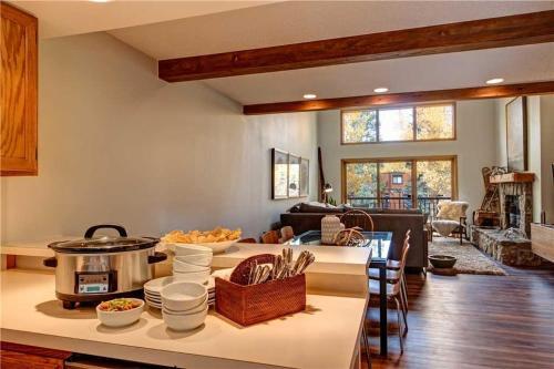 Amerind 9 Townhouse