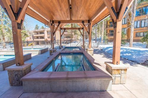 Powderhorn 203b