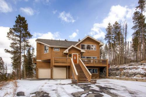 Bear Mountain Chalet