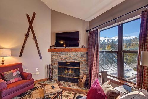 River Mountain Lodge W309