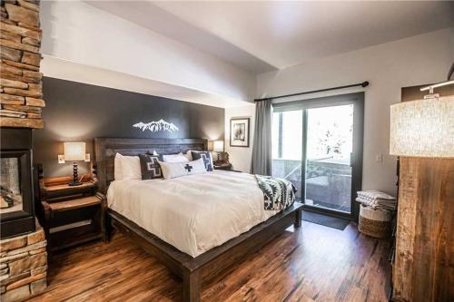 Great Escape Townhouse