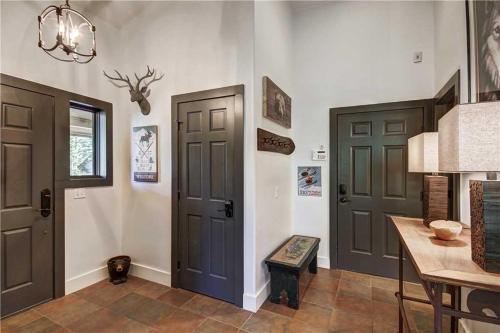 Great Escape Townhouse
