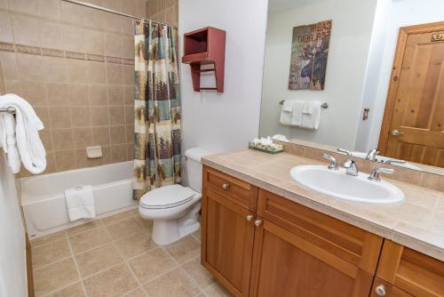 Lodge At Highland Greens 208