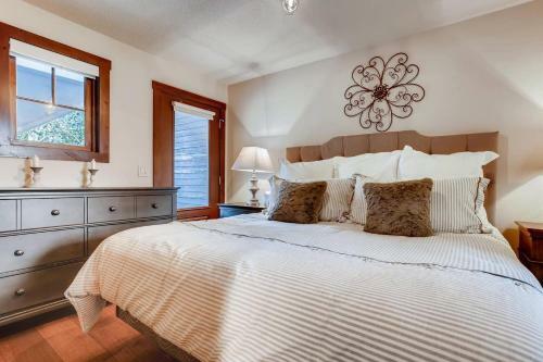 Lovely 4br Home Off Main St-5 Min Walk To Gondola