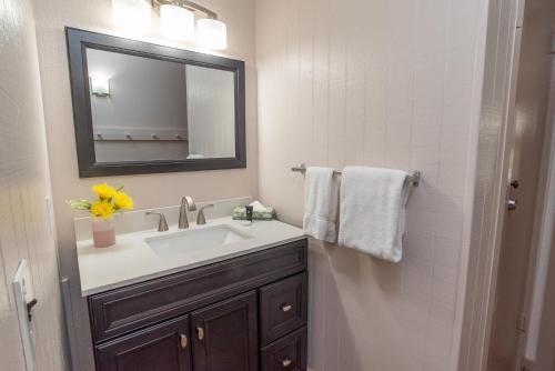 Gold Camp J135 Condo Nice Location Updates