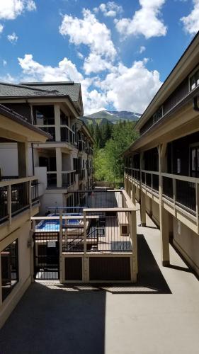 Riverbend 219
