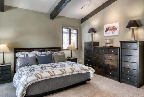 Miners Peak Residence