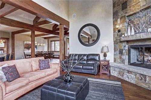 Grand Campion Home