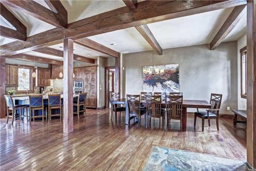 Grand Campion Home