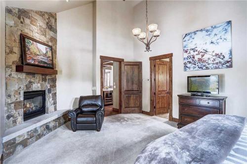 Grand Campion Home