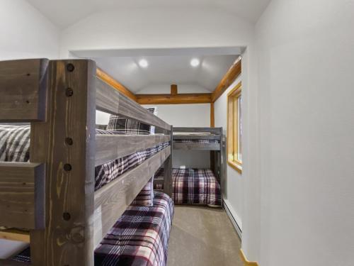 Boulder Lodge At Peak 8 Home