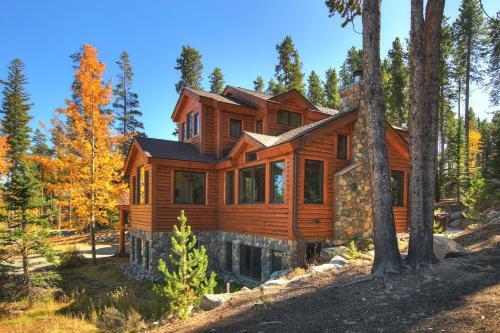 Boulder Lodge At Peak 8 Home