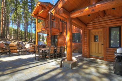 Boulder Lodge At Peak 8 Home