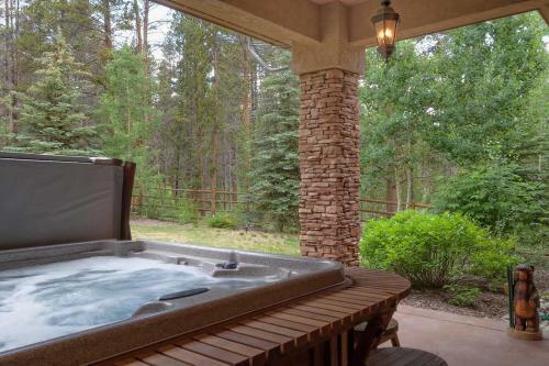 Gold King Retreat