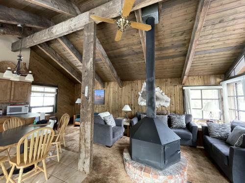 Breckenhaus Cabin