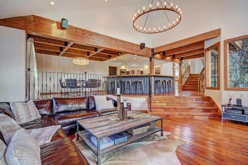Summit Solitude Estate Home
