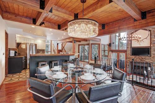 Summit Solitude Estate Home