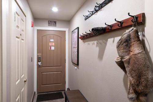 Sawmill Creek 203 Condo Ski In Walk To Main St