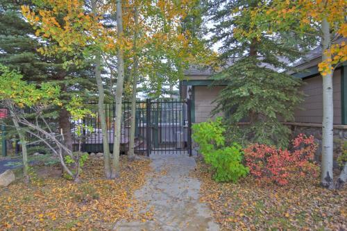 Twin Elk Lodge B5 Townhouse