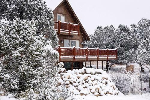 2-acre Buena Vista Estate With Mount Princeton Views!