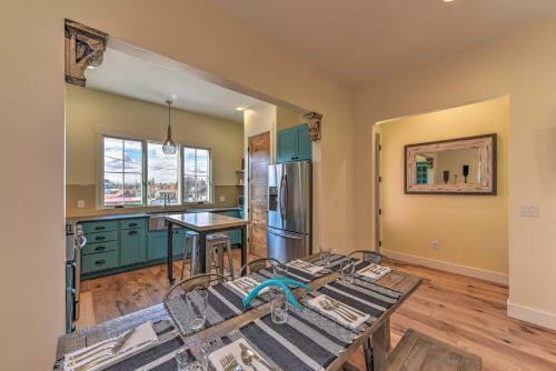 Buena Vista Home With Mtn Views, Walk To Main St