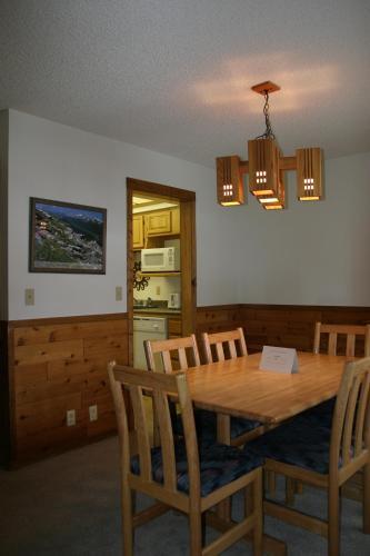 Rockridge 41 Townhouse