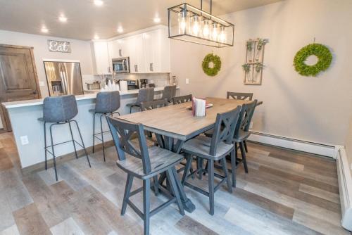 Longbranch 202 Condo Excellent Location Remodeled