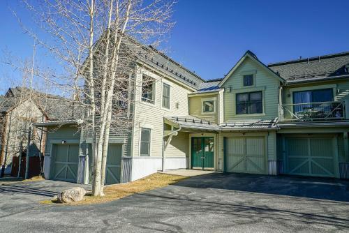 Main Street Junction 11 Townhouse