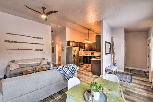 Buena Vista Condo, 0 3 Mi To River And Main St!