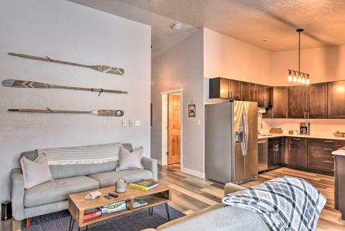 Buena Vista Condo, 0 3 Mi To River And Main St!