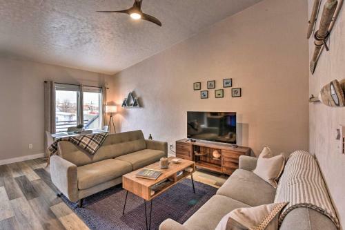 Buena Vista Condo, 0 3 Mi To River And Main St!