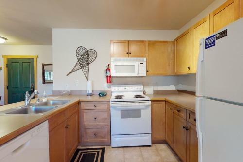 Copper Springs 215