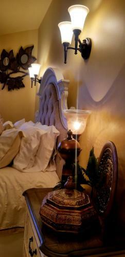 Bed & Breakfast Chateau Du Pikes Peak, A Tuscany Retreat